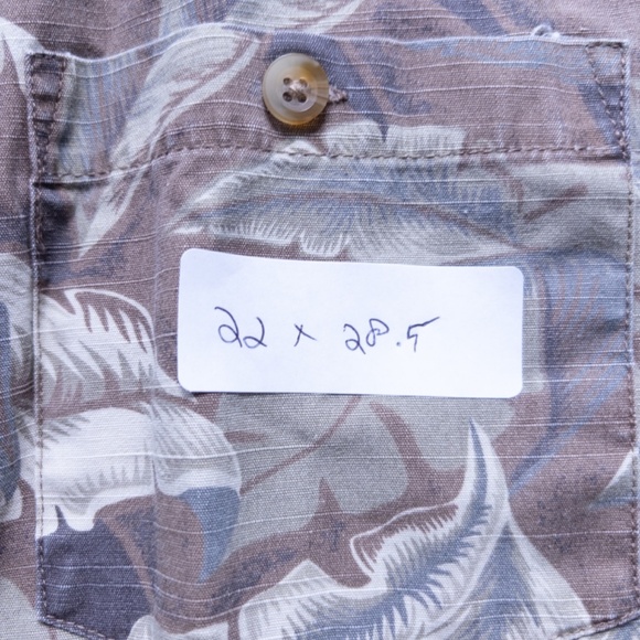 Camo outdoors leafs short sleeve button down MEDIUM MEN Casual dress shirt - Picture 5 of 5